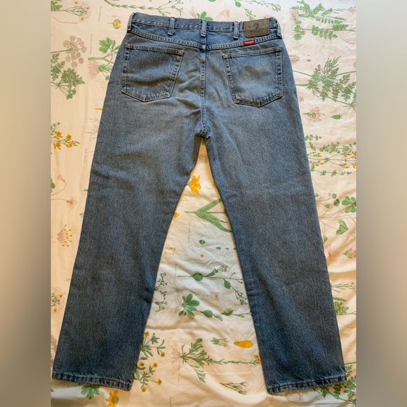 Wrangler Jeans - Picture 3 of 8